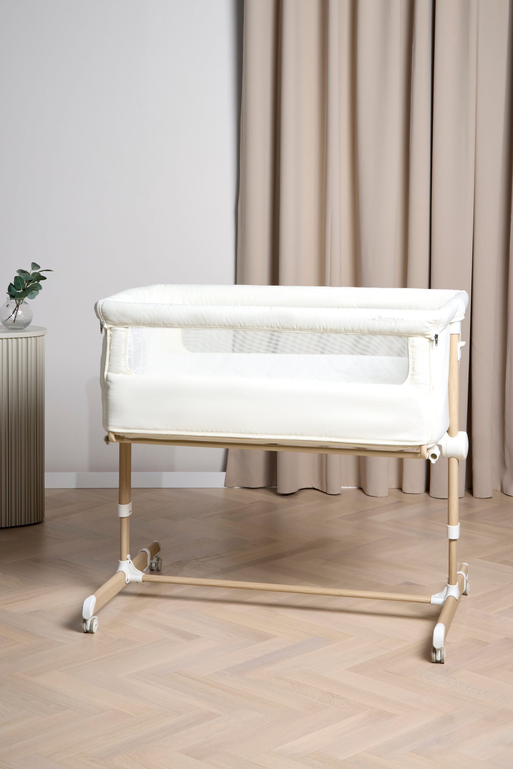 Beemoo CARE Calm bedside crib